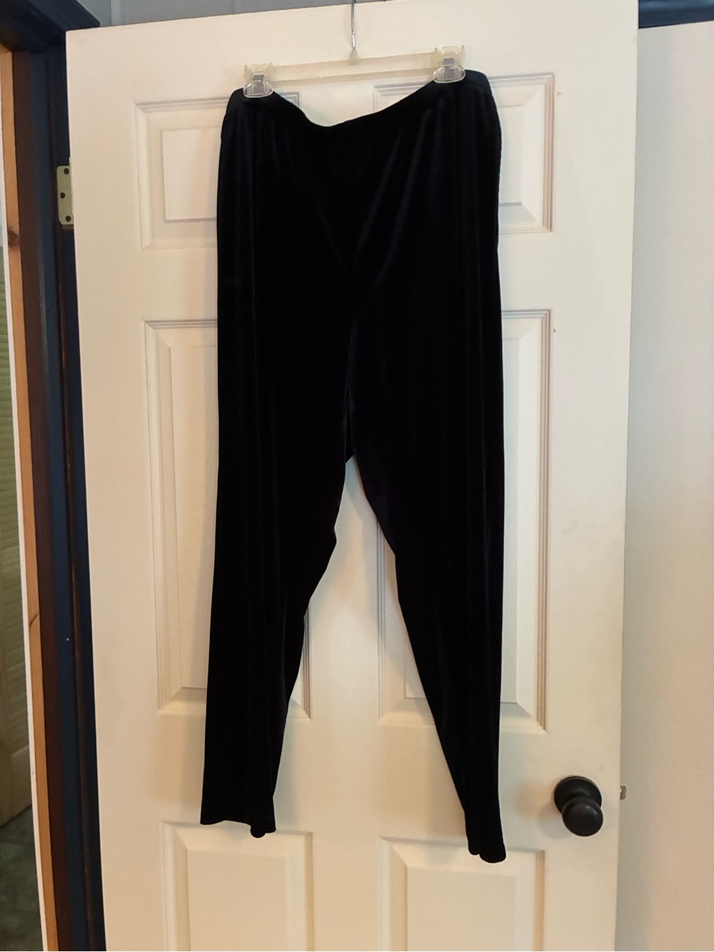 Ruby Red Brand Black Velvet Women's 3X